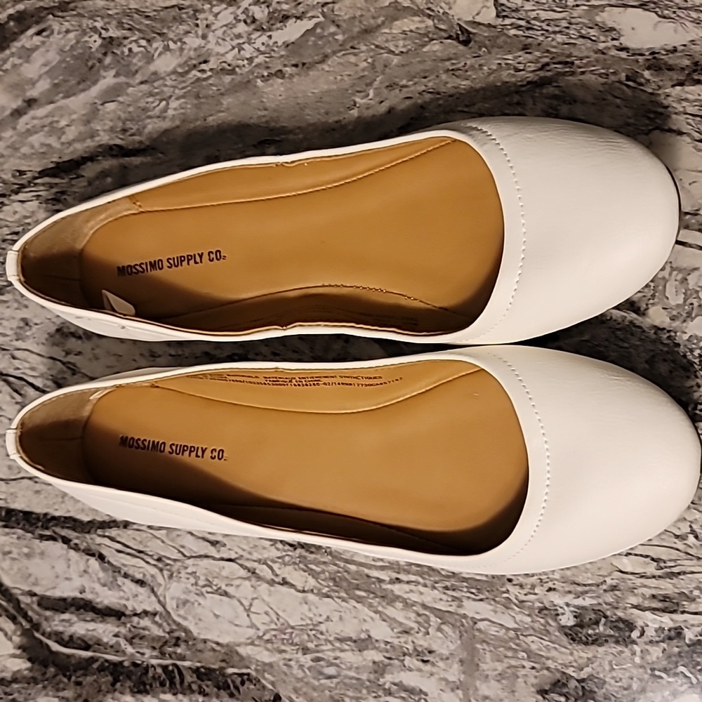 Mossimo Supply Co. Women's Cream Flats